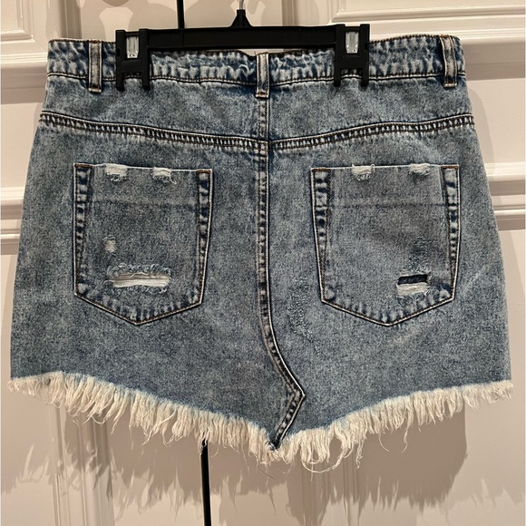 jean skirt - Picture 2 of 3